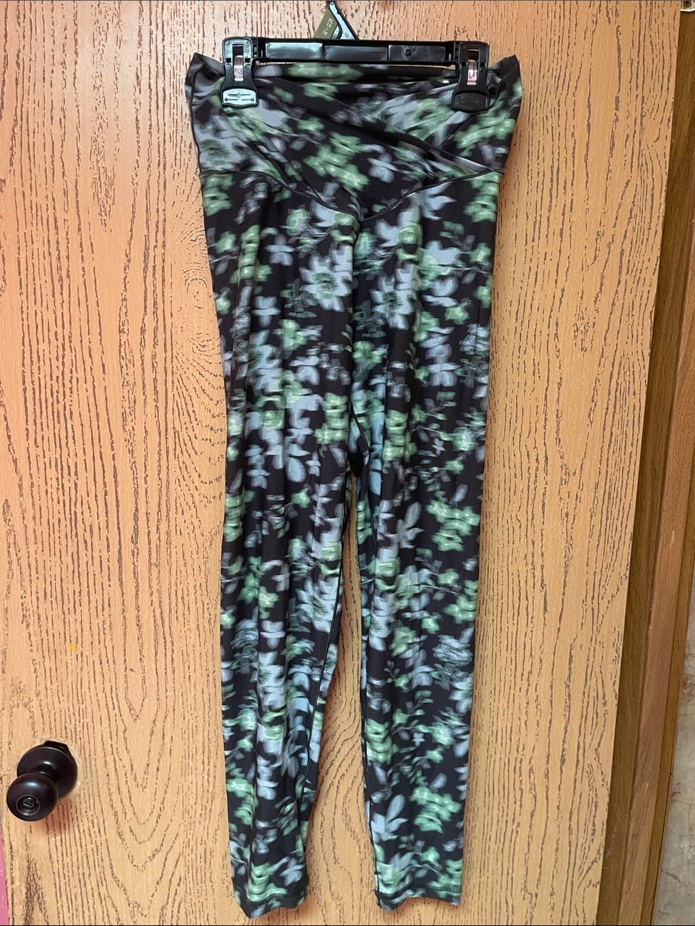 Girls' Black Leggings with Green Floral Print